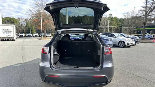 2021 Tesla Model Y 5YJYGDEE2MF190661