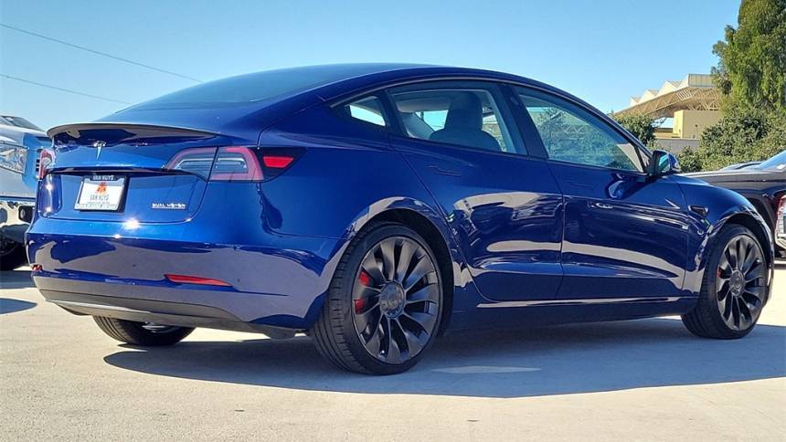 2023 Tesla Model 3 5YJ3E1EC8PF588023