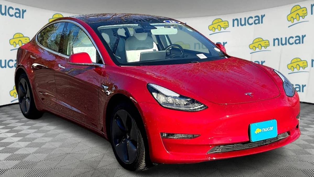 2018 Tesla Model 3 5YJ3E1EB8JF075143