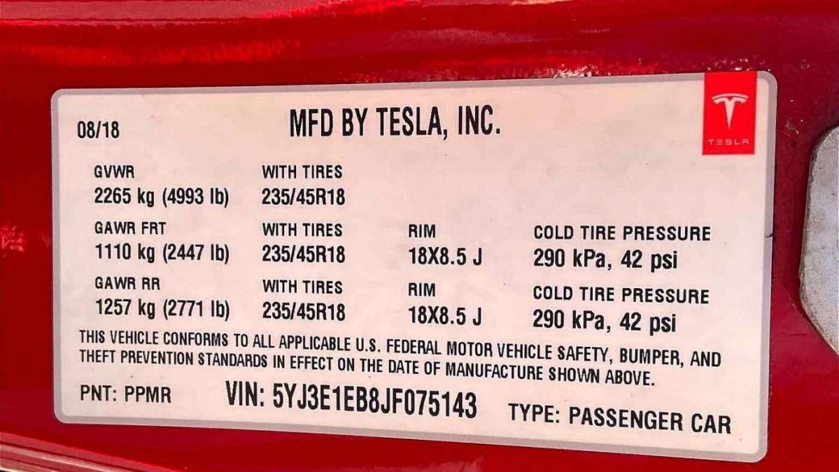 2018 Tesla Model 3 5YJ3E1EB8JF075143