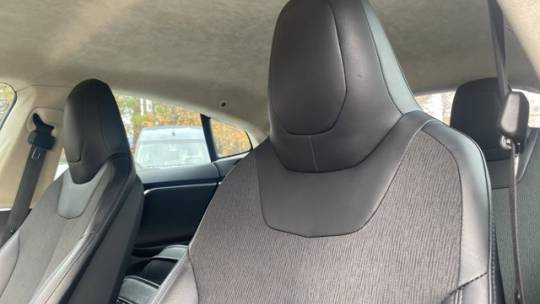 2016 Tesla Model S 5YJSA1E18GF154643