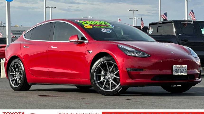 2018 Tesla Model 3 5YJ3E1EA9JF010387