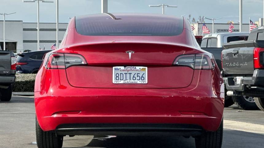 2018 Tesla Model 3 5YJ3E1EA9JF010387