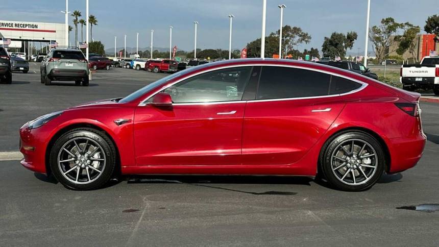 2018 Tesla Model 3 5YJ3E1EA9JF010387