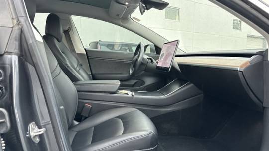 2018 Tesla Model 3 5YJ3E1EA4JF013374