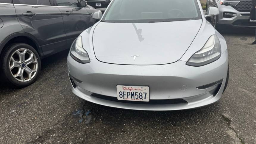 2018 Tesla Model 3 5YJ3E1EA2JF040492