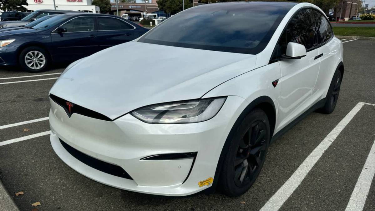 2022 Tesla Model X 7SAXCDE59NF349820