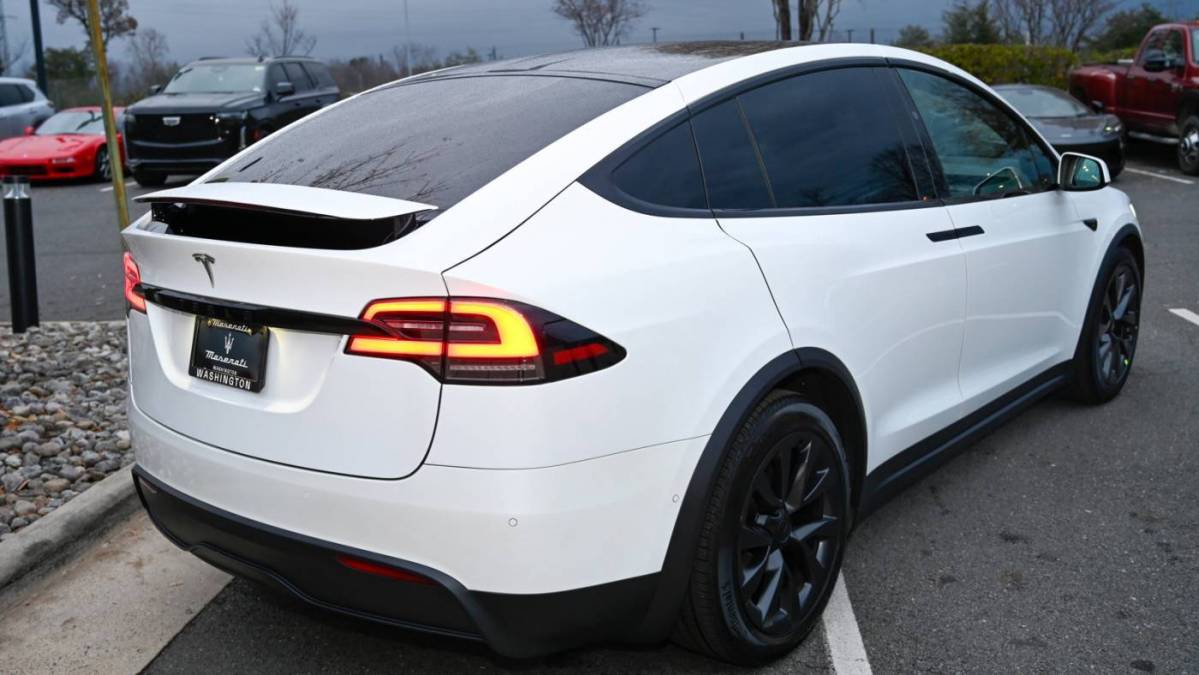 2023 Tesla Model X 7SAXCDE54PF367838