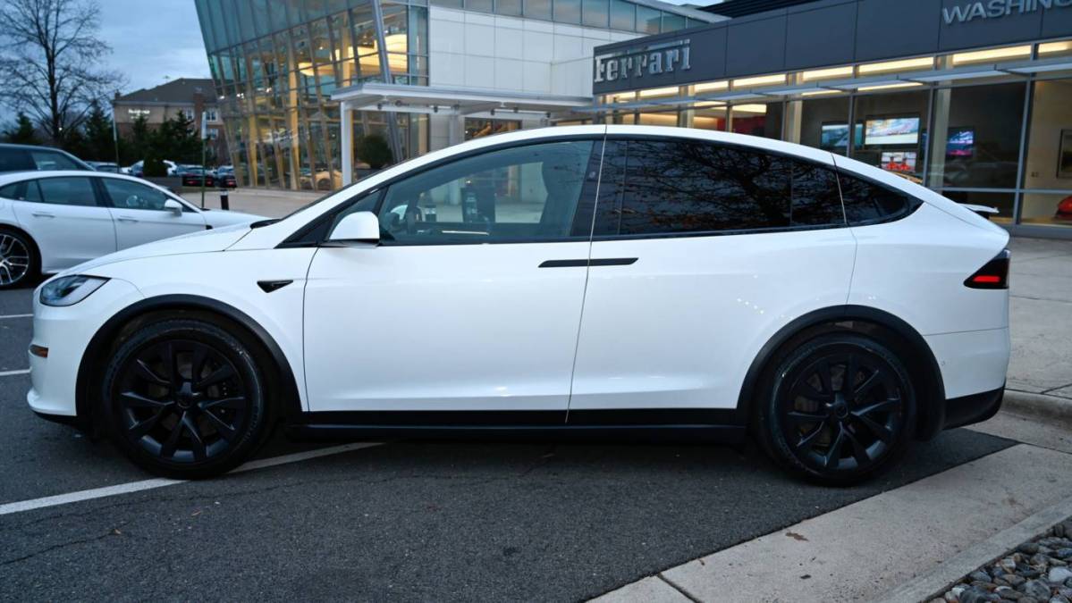 2023 Tesla Model X 7SAXCDE54PF367838