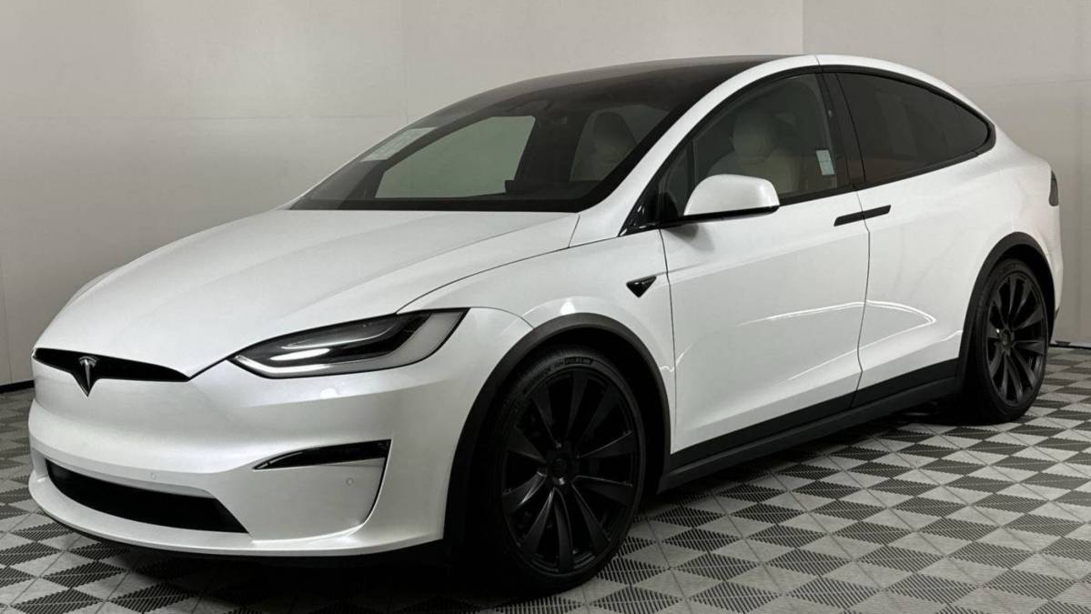 2022 Tesla Model X 7SAXCDE50NF356526