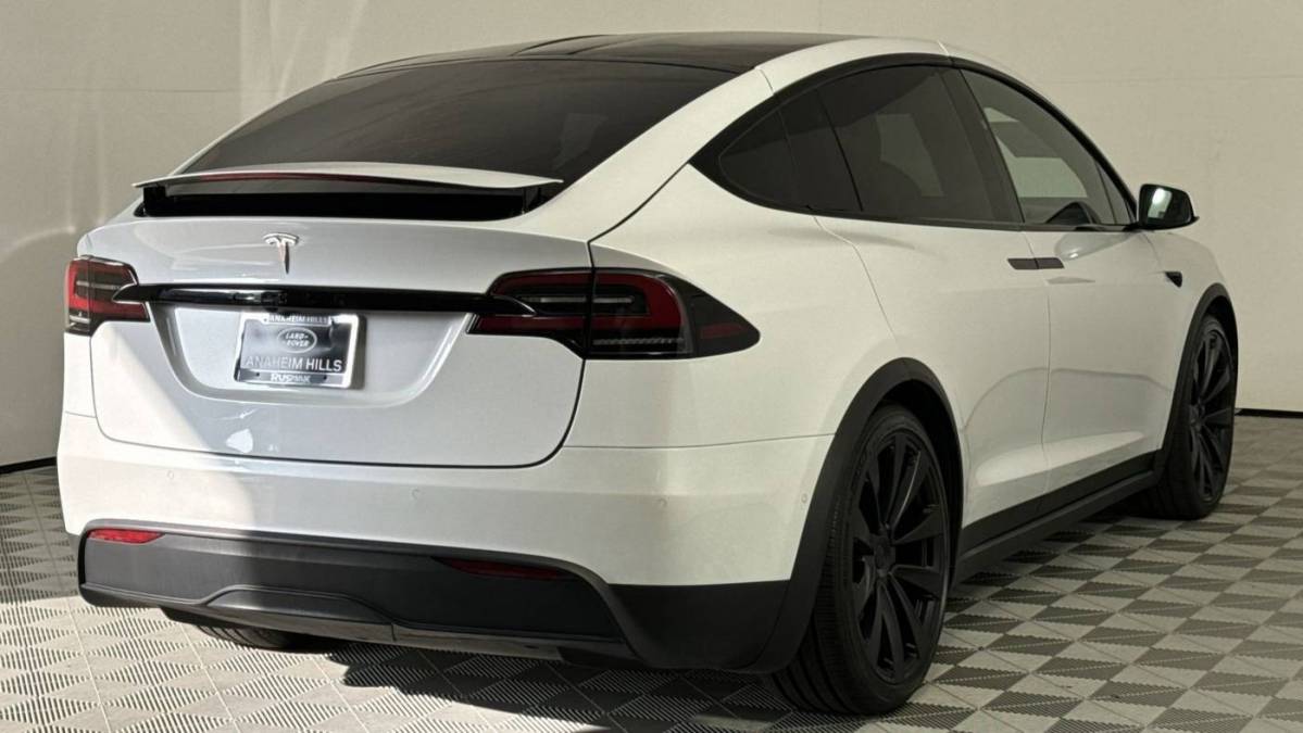 2022 Tesla Model X 7SAXCDE50NF356526