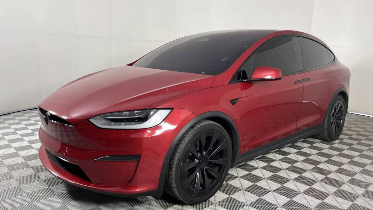 2022 Tesla Model X 7SAXCBE68NF337302