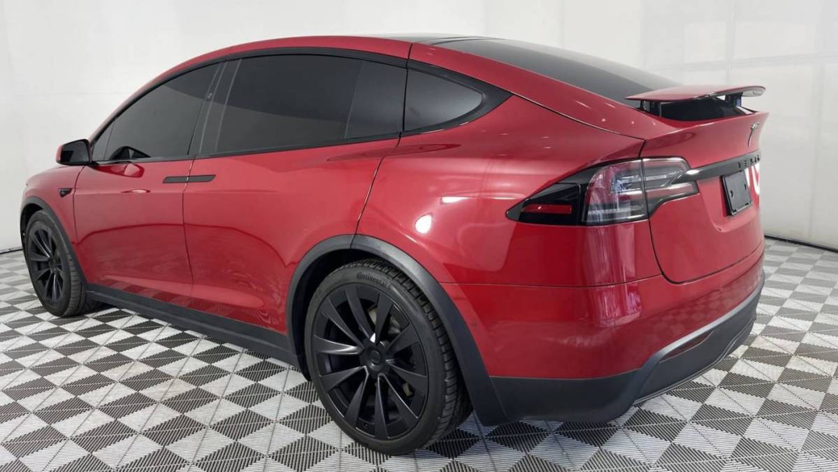 2022 Tesla Model X 7SAXCBE68NF337302