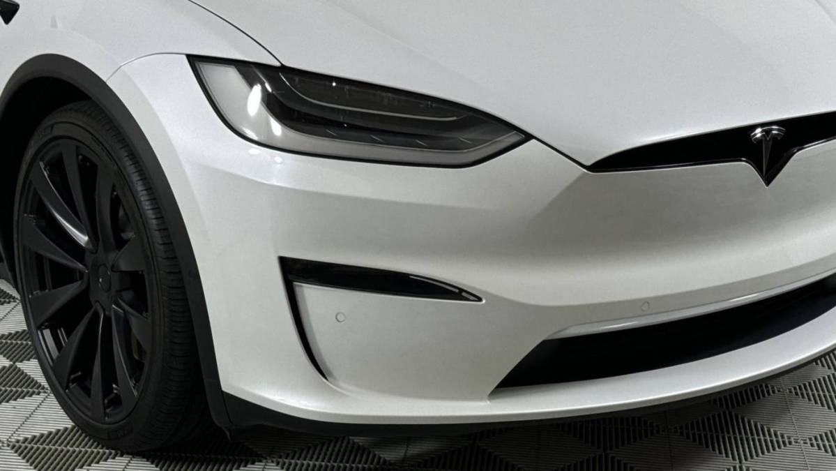 2022 Tesla Model X 7SAXCDE50NF356526