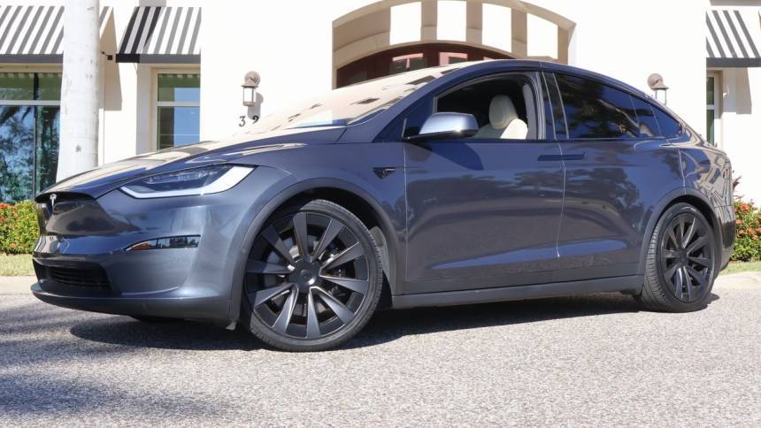 2023 Tesla Model X 7SAXCBE54PF369285