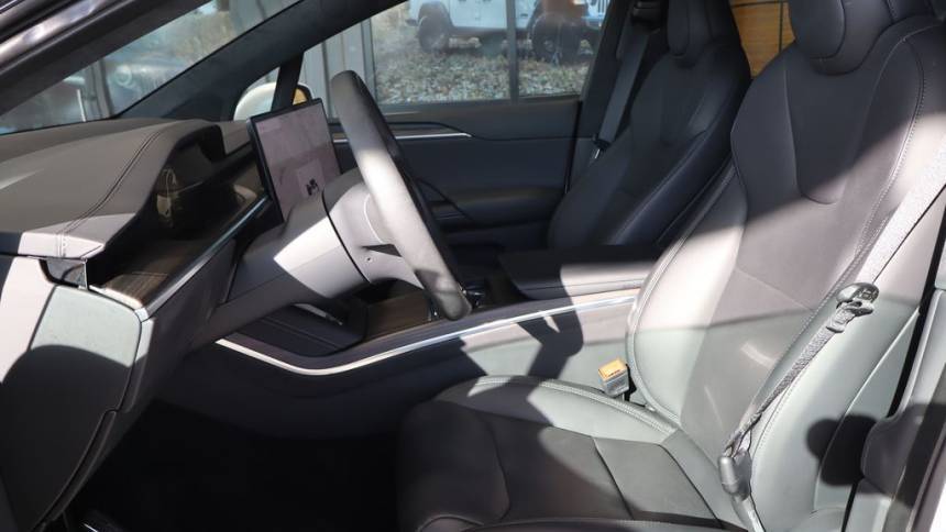 2023 Tesla Model X 7SAXCDE54PF415192