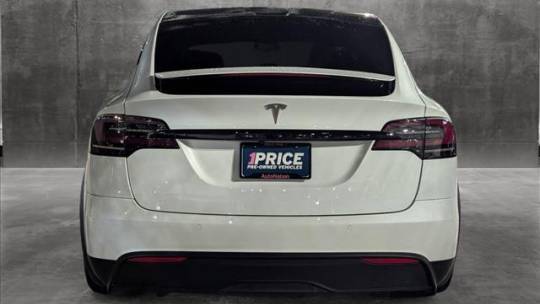 2022 Tesla Model X 7SAXCDE50NF338608