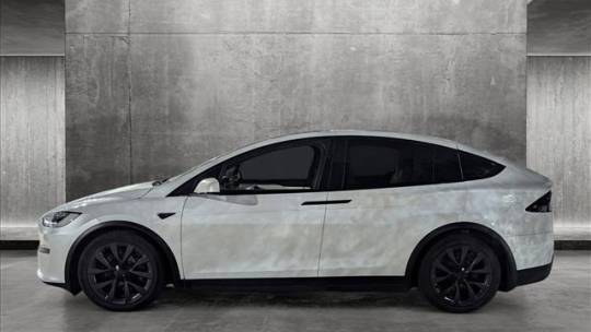 2022 Tesla Model X 7SAXCDE50NF338608