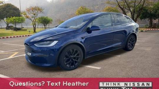 2022 Tesla Model X 7SAXCBE54NF329527