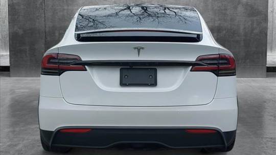 2022 Tesla Model X 7SAXCAE56NF346582