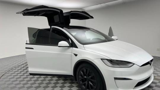 2023 Tesla Model X 7SAXCDE52PF370057