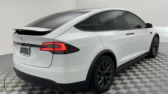 2023 Tesla Model X 7SAXCDE52PF370057