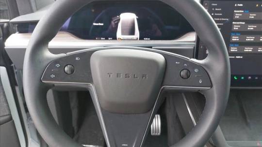 2022 Tesla Model X 7SAXCAE56NF346582