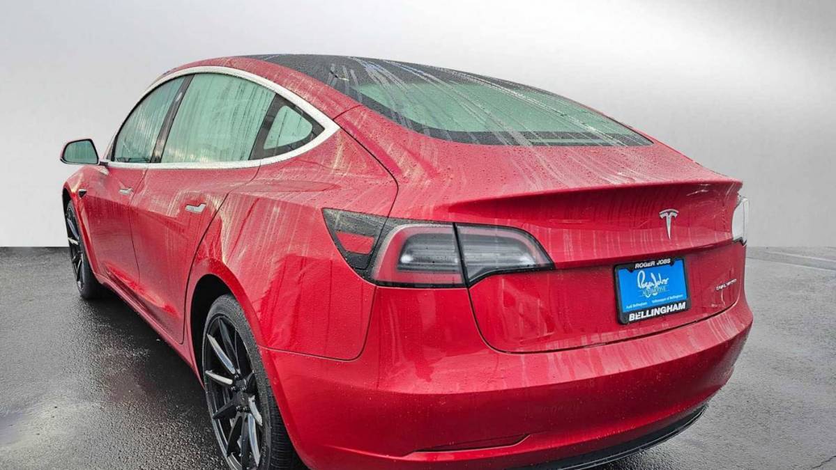 2018 Tesla Model 3 5YJ3E1EB7JF121738