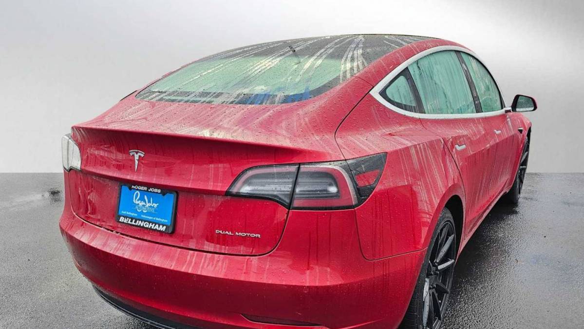 2018 Tesla Model 3 5YJ3E1EB7JF121738