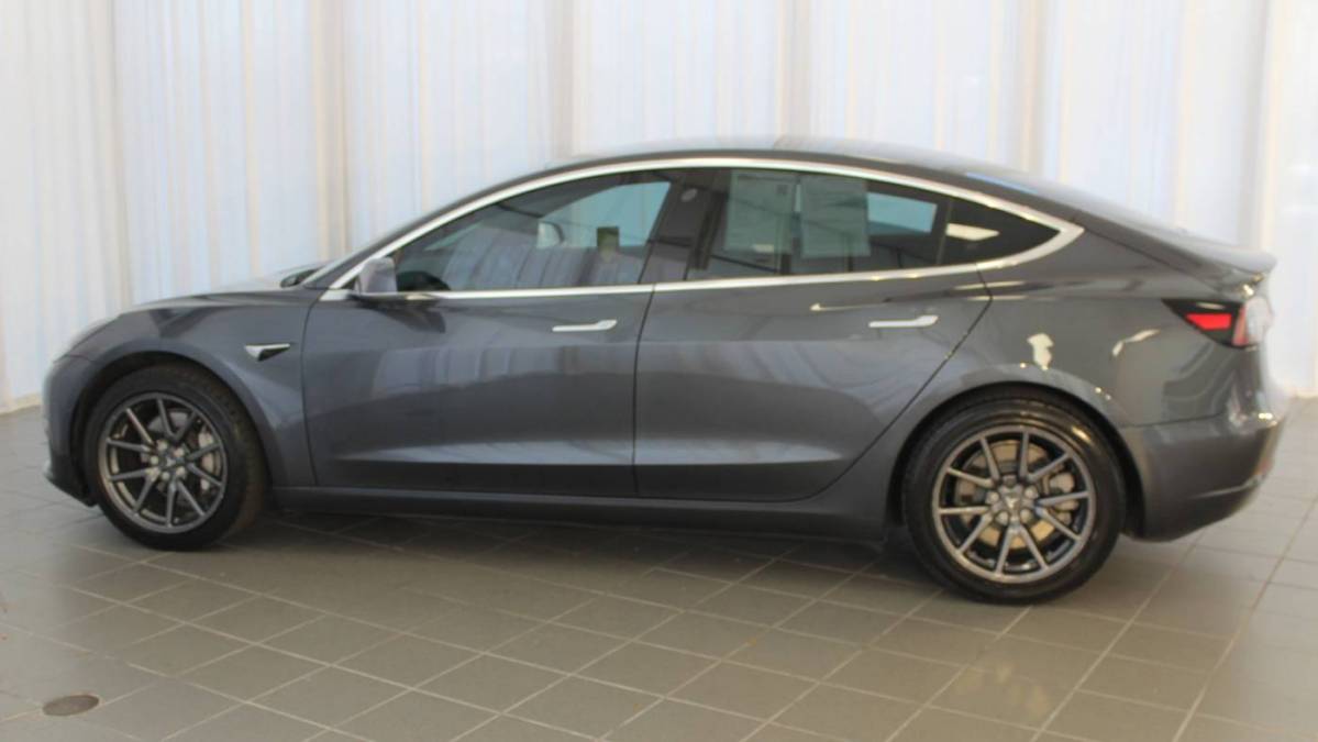 2019 Tesla Model 3 5YJ3E1EB2KF481338