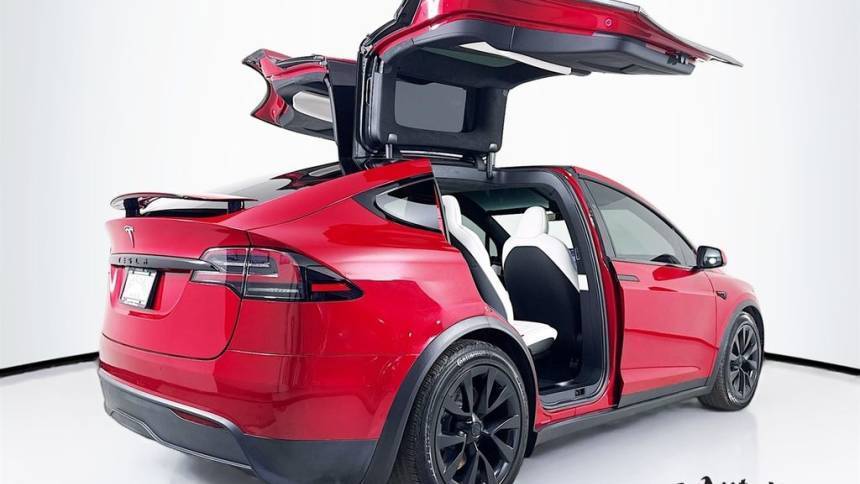 2023 Tesla Model X 7SAXCBE55PF367495