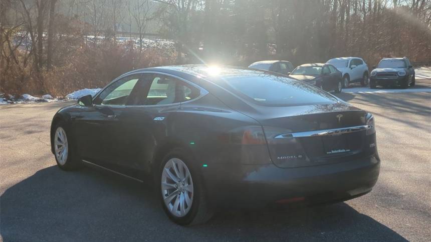 2018 Tesla Model S 5YJSA1E49JF278275