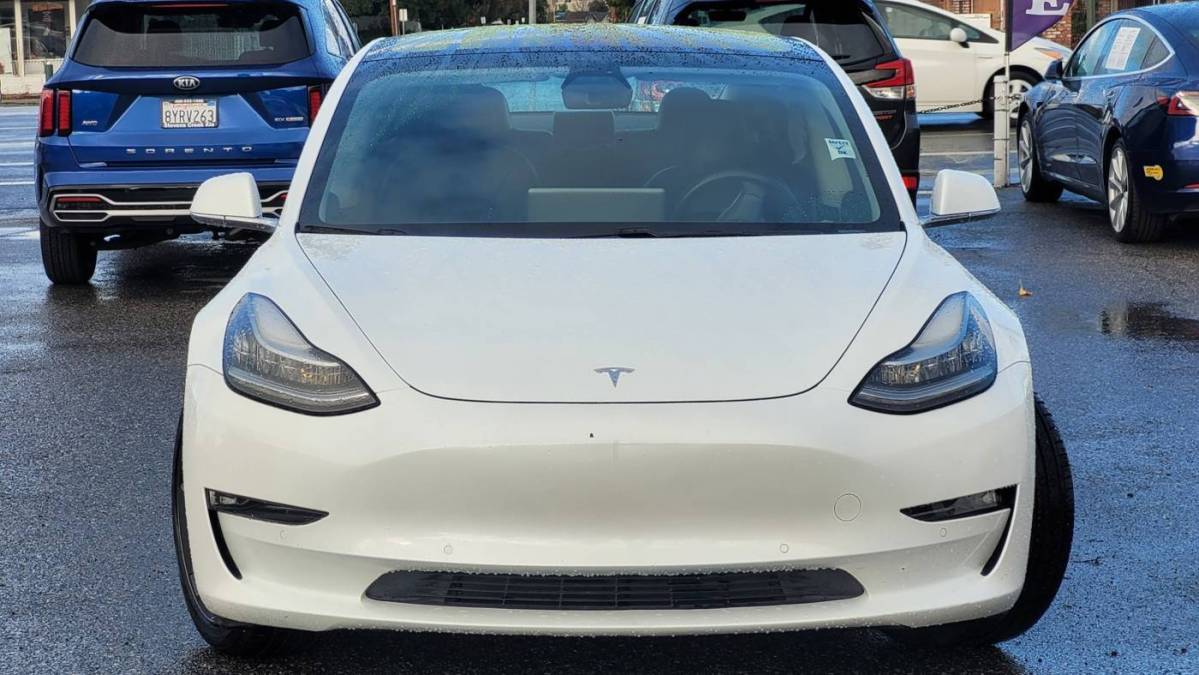 2018 Tesla Model 3 5YJ3E1EA7JF060639