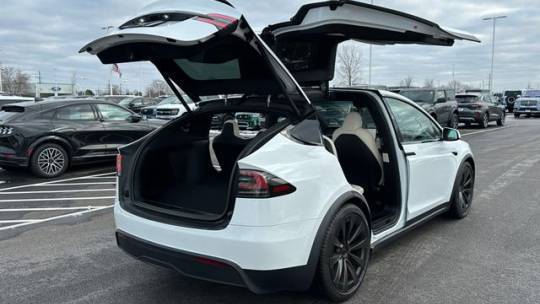 2023 Tesla Model X 7SAXCDE54PF385742