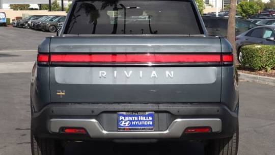 2022 Rivian R1T 7FCTGAAA9NN008771