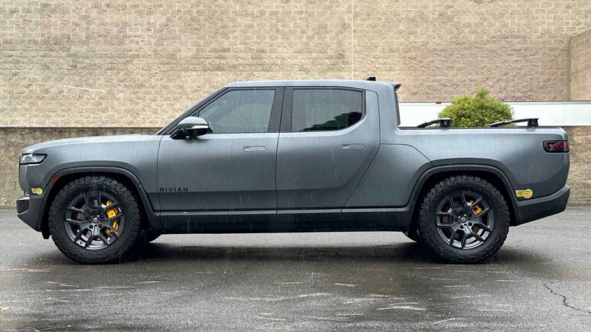 2022 Rivian R1T 7FCTGAAAXNN003787