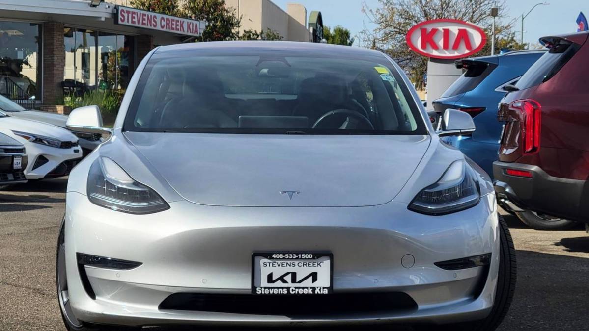 2018 Tesla Model 3 5YJ3E1EB7JF064540