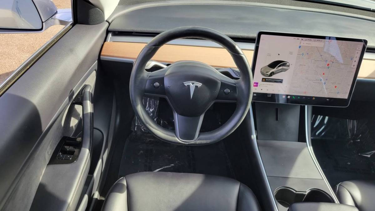 2018 Tesla Model 3 5YJ3E1EB7JF064540