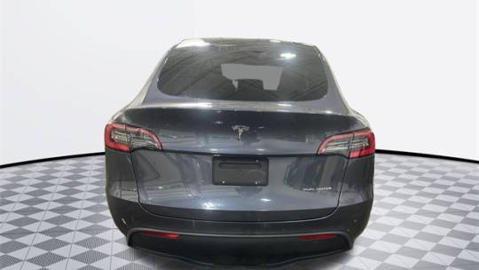 2020 Tesla Model Y 5YJYGDEE2LF050186