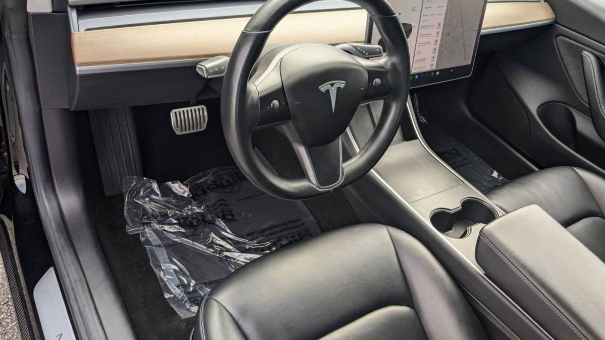 2018 Tesla Model 3 5YJ3E1EB2JF071928