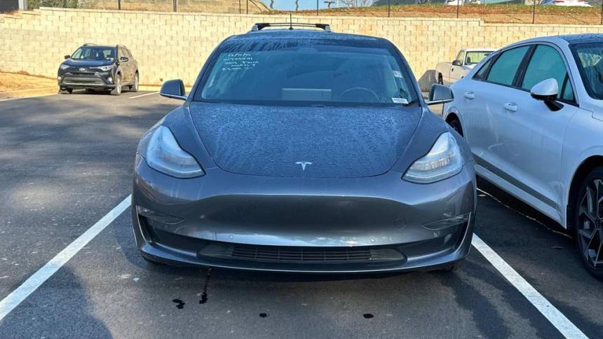 2019 Tesla Model 3 5YJ3E1EA3KF400421