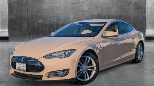 2013 Tesla Model S 5YJSA1CN6DFP03404