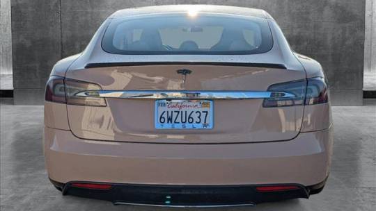 2013 Tesla Model S 5YJSA1CN6DFP03404