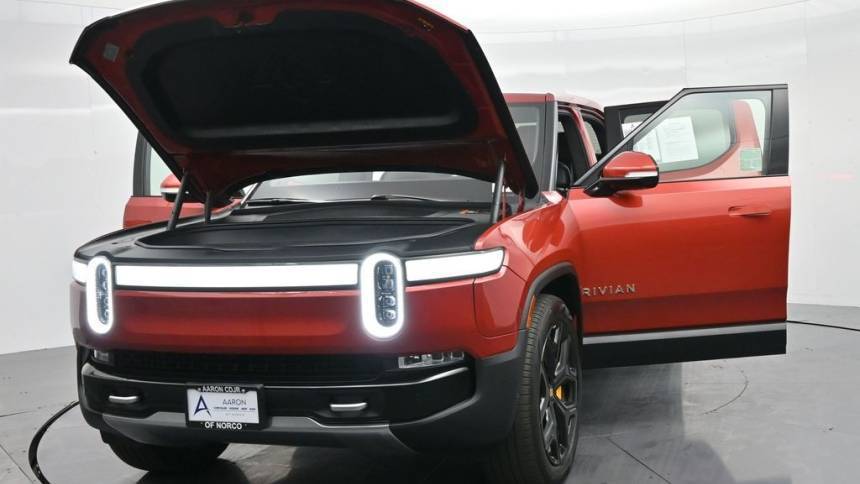 2022 Rivian R1T 7FCTGAAA1NN011342