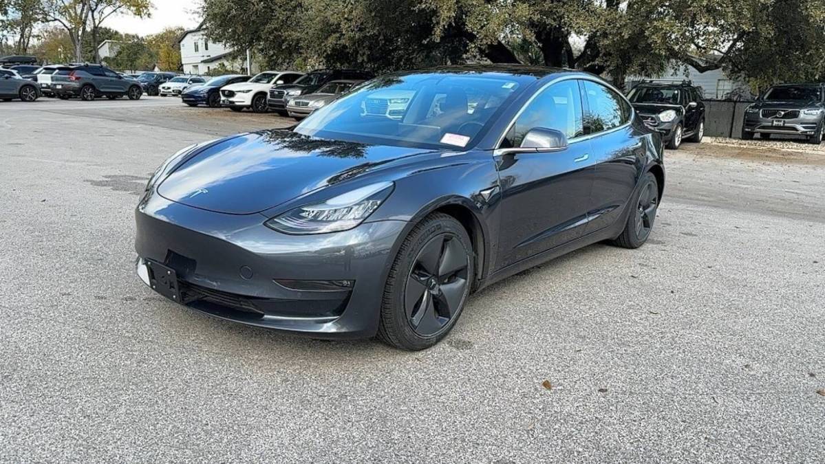 2019 Tesla Model 3 5YJ3E1EB4KF129202