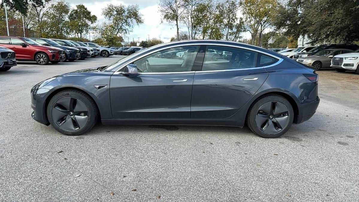 2019 Tesla Model 3 5YJ3E1EB4KF129202