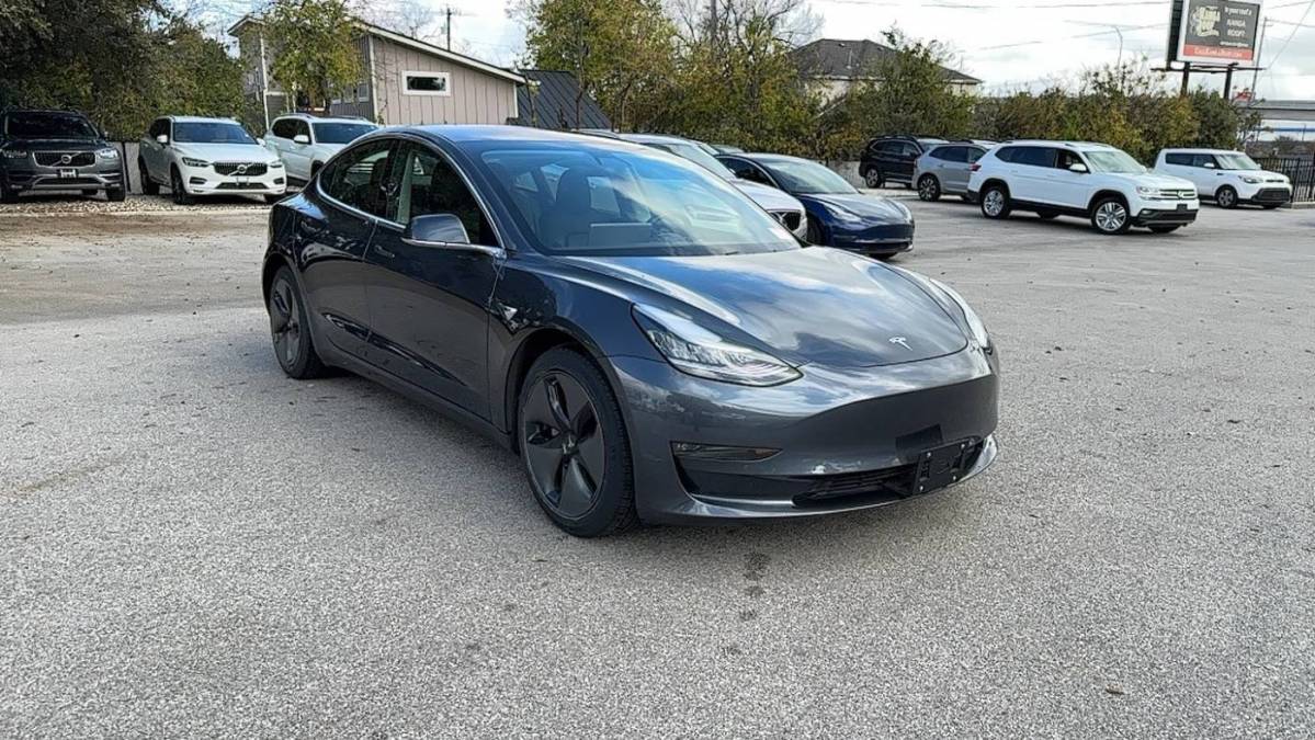 2019 Tesla Model 3 5YJ3E1EB4KF129202