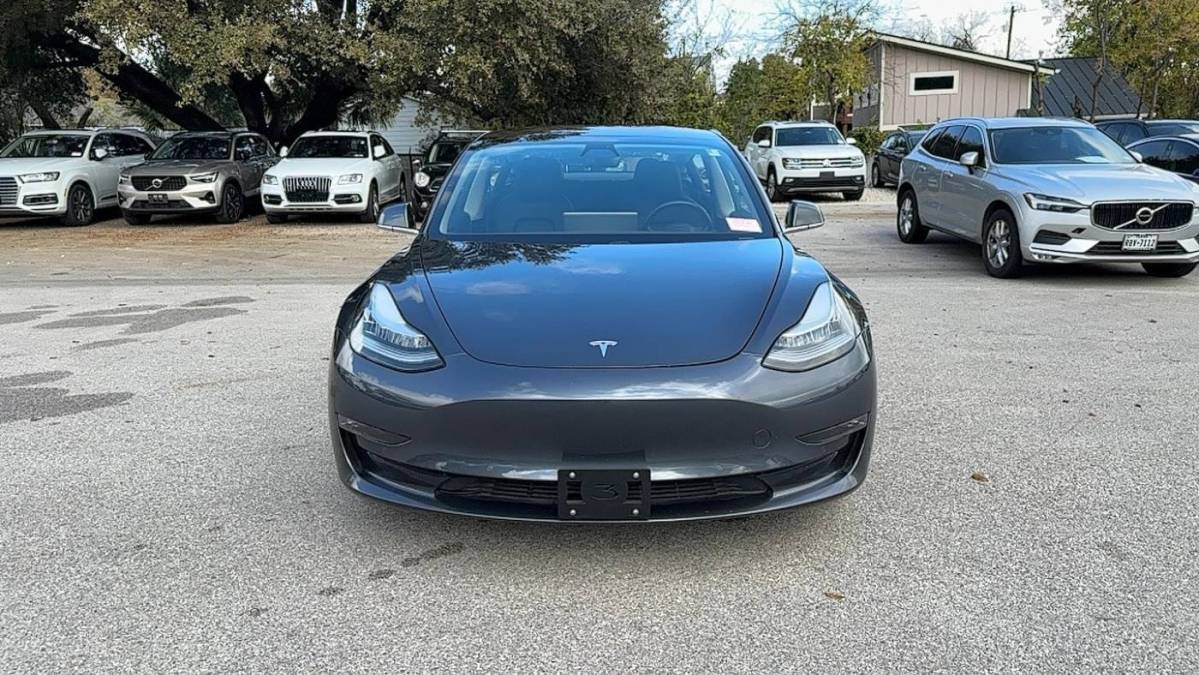 2019 Tesla Model 3 5YJ3E1EB4KF129202