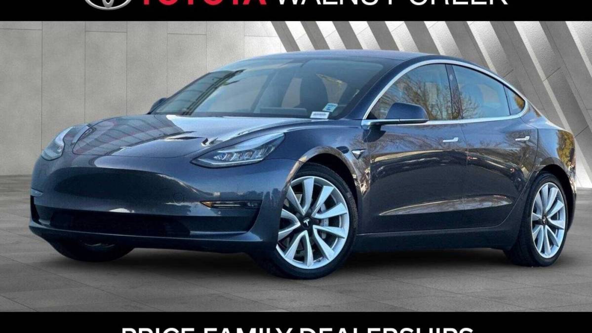 2018 Tesla Model 3 5YJ3E1EB4JF132762