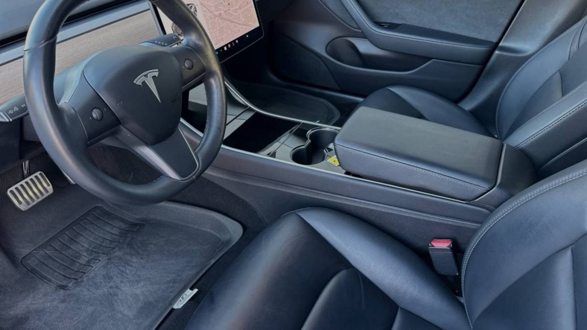 2018 Tesla Model 3 5YJ3E1EB4JF132762